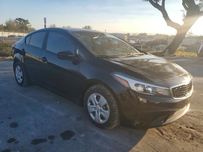 Photo 4 from auction – 2017 KIA FORTE with VIN 3KPFL4A77HE140523
