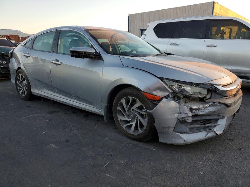 Photo 4 from auction – 2018 HONDA CIVIC EX with VIN 2HGFC2F75JH563027