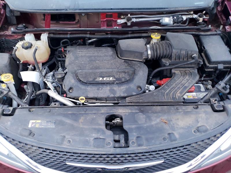 Photo 11 from auction – 2017 CHRYSLER PACIFICA T with VIN 2C4RC1EG4HR684465