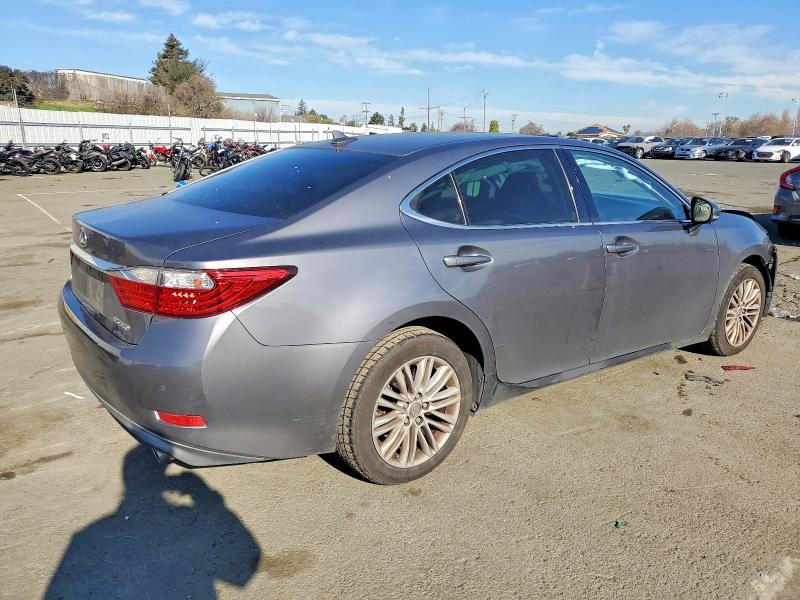 Photo 3 from auction – 2014 LEXUS ES with VIN JTHBK1GG5E2090669
