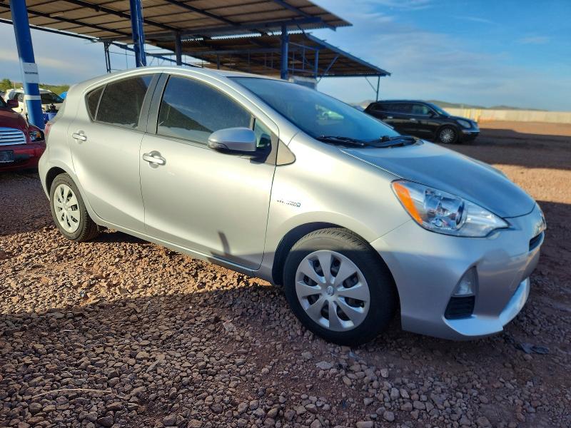 Photo 4 from auction – 2012 TOYOTA PRIUS C with VIN JTDKDTB3XC1503930