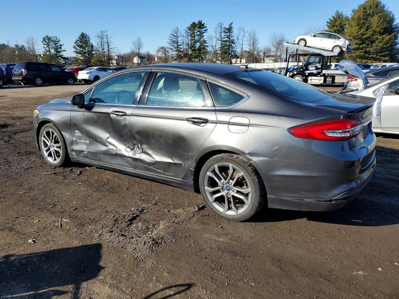 Photo 2 from auction – 2017 FORD FUSION with VIN 3FA6P0LU1HR356219