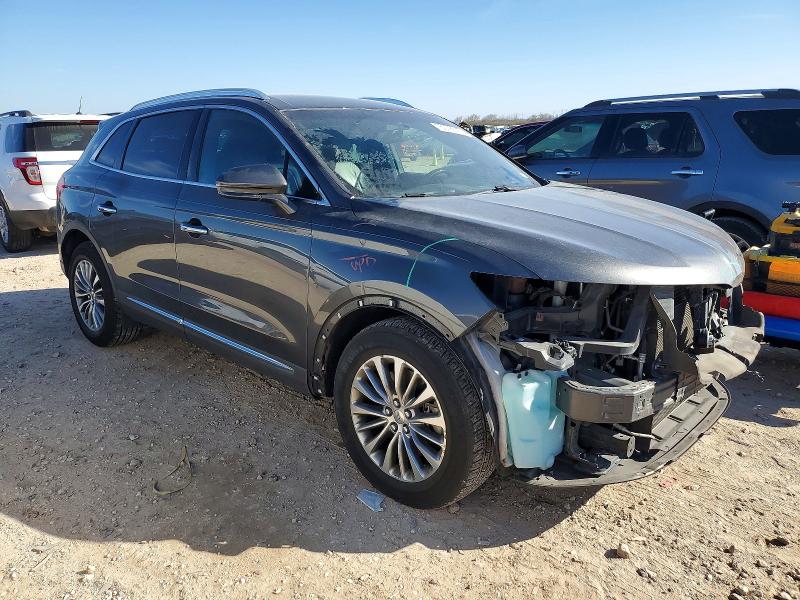 Photo 4 from auction – 2018 LINCOLN MKX with VIN 2LMPJ6KR0JBL19117