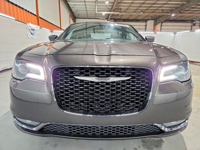 Photo 5 from auction – 2015 CHRYSLER 300 S with VIN 2C3CCABG0FH853141