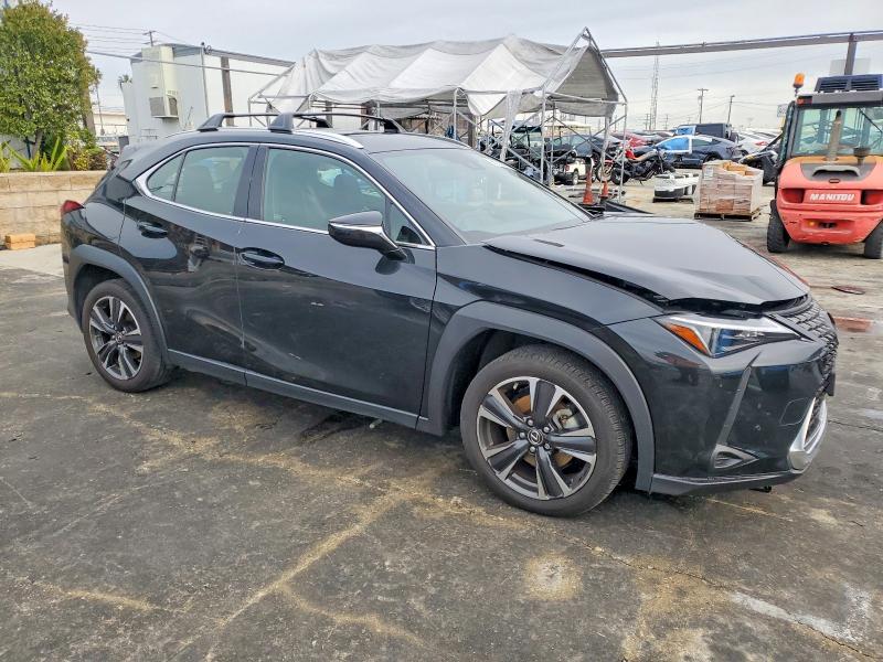 Photo 4 from auction – 2023 LEXUS UX 250H BA with VIN JTHX6JBH5P2139964
