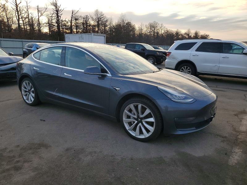 Photo 4 from auction – 2018 TESLA MODEL S with VIN 5YJ3E1EB5JF121186