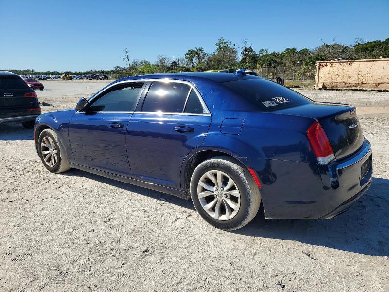Foto 2 de la subasta – 2015 CHRYSLER 300 LIMITE con VIN 2C3CCAAG0FH743773