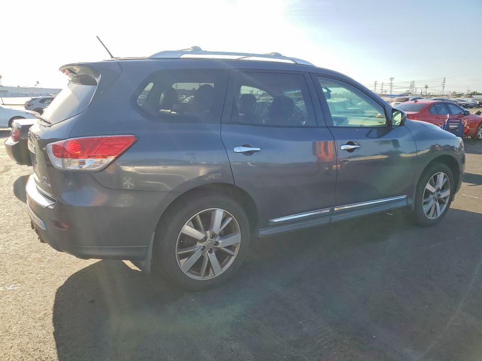 Photo 3 from auction – 2014 NISSAN PATHFINDER with VIN 5N1AR2MM2EC680276