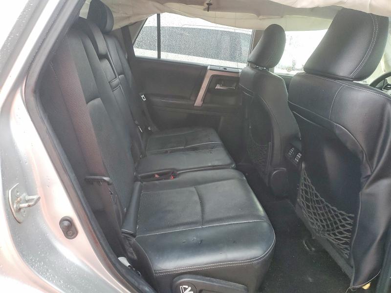 Photo 11 from auction – 2018 TOYOTA 4RUNNER SR with VIN JTEBU5JR0J5530184