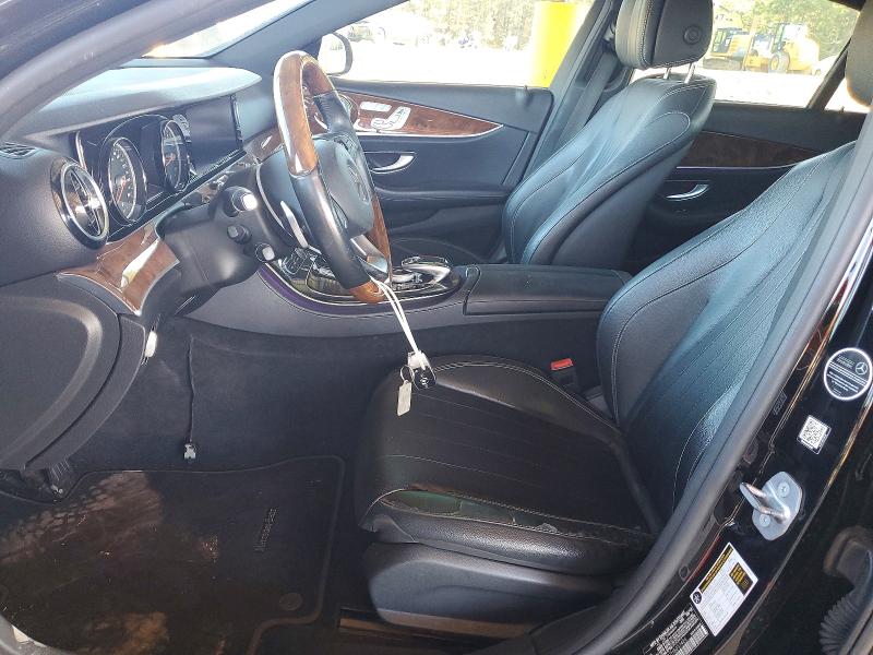 Photo 7 from auction – 2017 MERCEDES-BENZ E 300 with VIN WDDZF4JB7HA037426