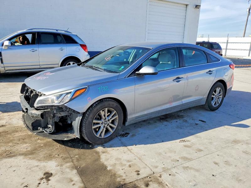 HYUNDAI SONATA SE 2017 with VIN 5NPE24AF0HH587647 - Photo from auction