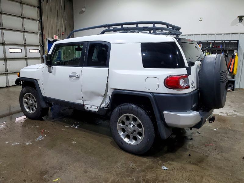 Photo 2 from auction – 2012 TOYOTA FJ CRUISER with VIN JTEBU4BF2CK137046