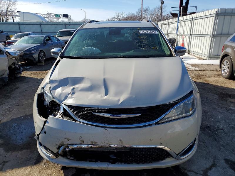 Photo 5 from auction – 2019 CHRYSLER PACIFICA with VIN 2C4RC1GG5KR588154