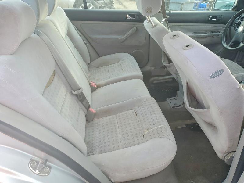 Photo 10 from auction – 2004 VOLKSWAGEN JETTA with VIN 3VWSK69M54M061209