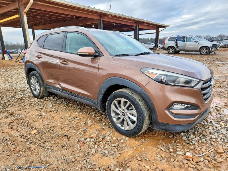 Photo 4 from auction – 2016 HYUNDAI TUCSON LIM with VIN KM8J33A22GU230568