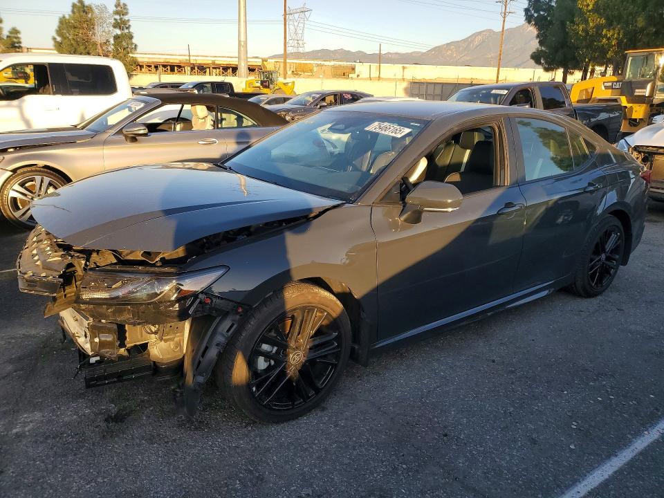 TOYOTA CAMRY 2025 with VIN 4T1DAACK0SU513452 - Photo from auction