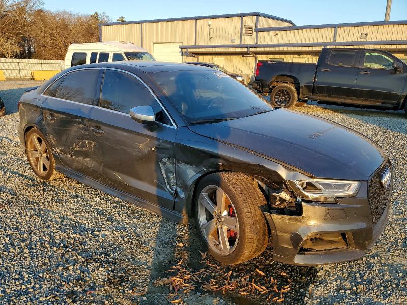 Photo 4 from auction – 2017 AUDI S3 PREMIUM with VIN WAUB1GFF7H1063786