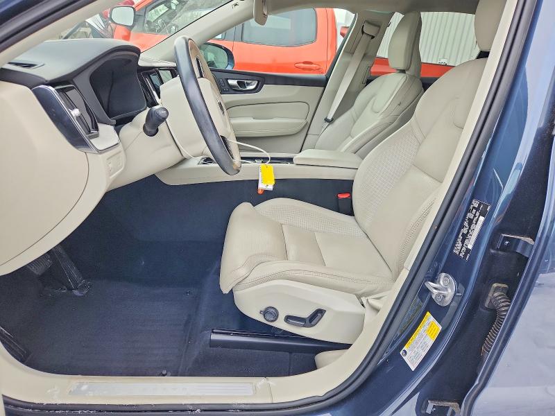 Photo 7 from auction – 2022 VOLVO XC60 B5 IN with VIN YV4L12RL2N1024530
