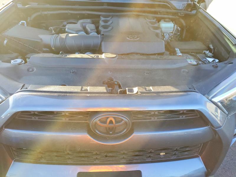 Photo 11 from auction – 2017 TOYOTA 4RUNNER with VIN JTEBU5JR3H5454972