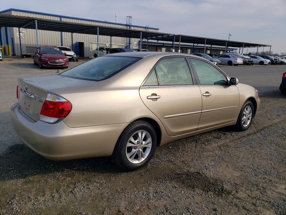 Photo 3 from auction – 2006 TOYOTA CAMRY with VIN 4T1BF30KX6U635394