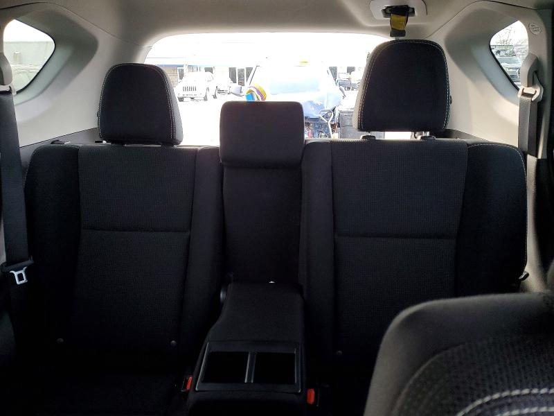 Photo 10 from auction – 2016 TOYOTA RAV4 XLE with VIN 2T3RFREV3GW477753