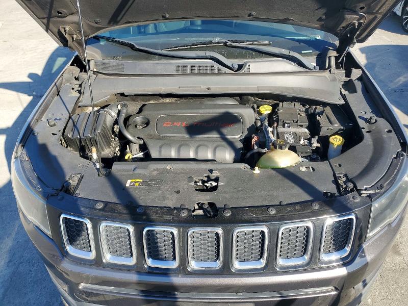 Photo 12 from auction – 2018 JEEP COMPASS with VIN 3C4NJCAB7JT502643