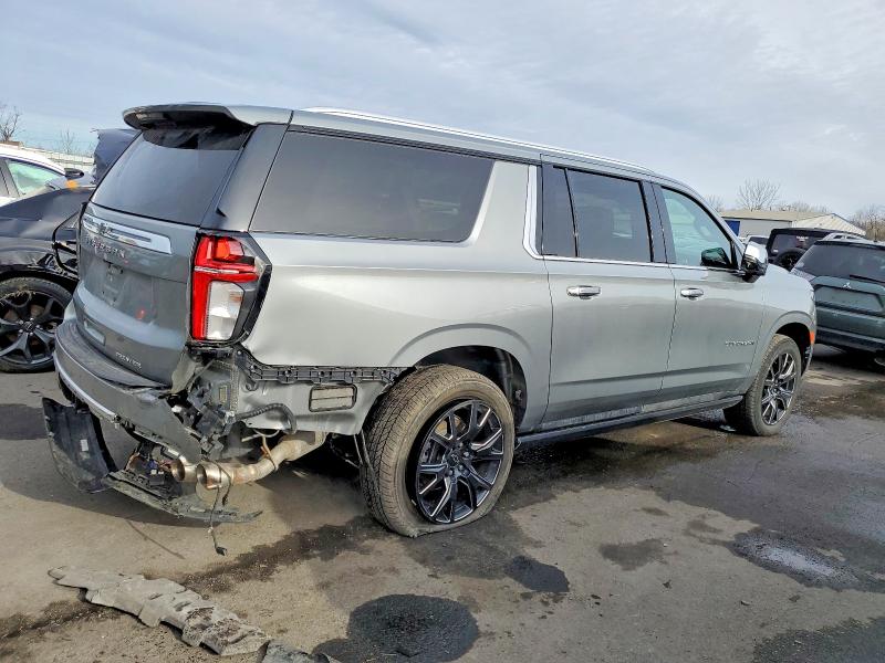 Photo 3 from auction – 2023 CHEVROLET SUBURBAN K with VIN 1GNSKFKL0PR229837