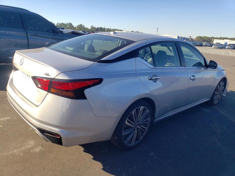 Photo 3 from auction – 2023 NISSAN ALTIMA with VIN 1N4BL4EV8PN340656