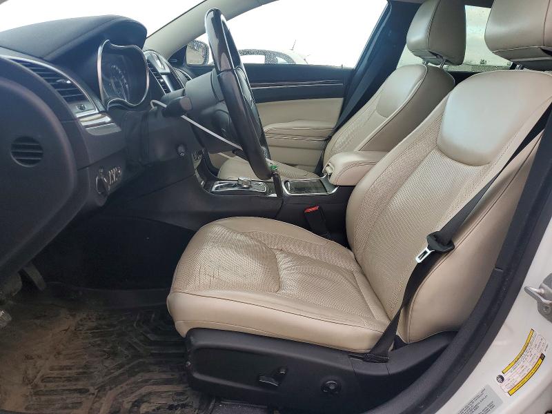 Фото 7 с аукциона – 2016 CHRYSLER 300C с VIN 2C3CCAEG1GH105821