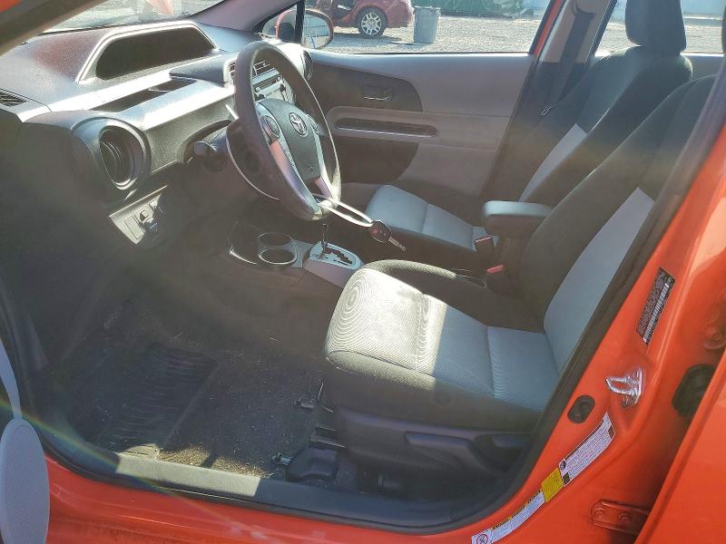 Photo 7 from auction – 2014 TOYOTA PRIUS C with VIN JTDKDTB33E1073340