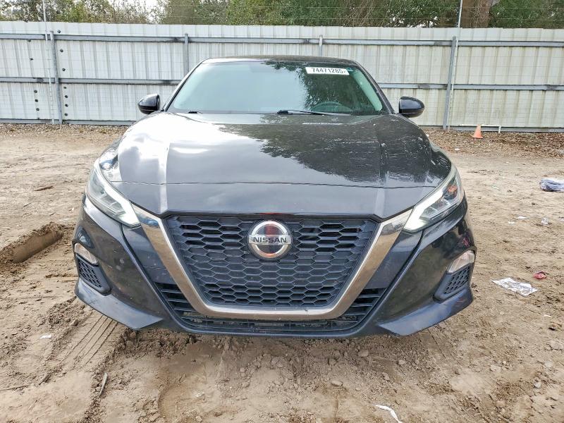 Photo 5 from auction – 2019 NISSAN ALTIMA SR with VIN 1N4BL4CV8KC187753