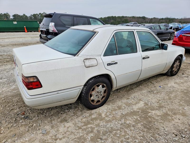 Photo 3 from auction – 1994 MERCEDES-BENZ E 320 with VIN WDBEA32EXRC038357