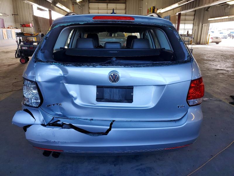 Photo 6 from auction – 2011 VOLKSWAGEN JETTA with VIN 3VWPL7AJ4BM686997