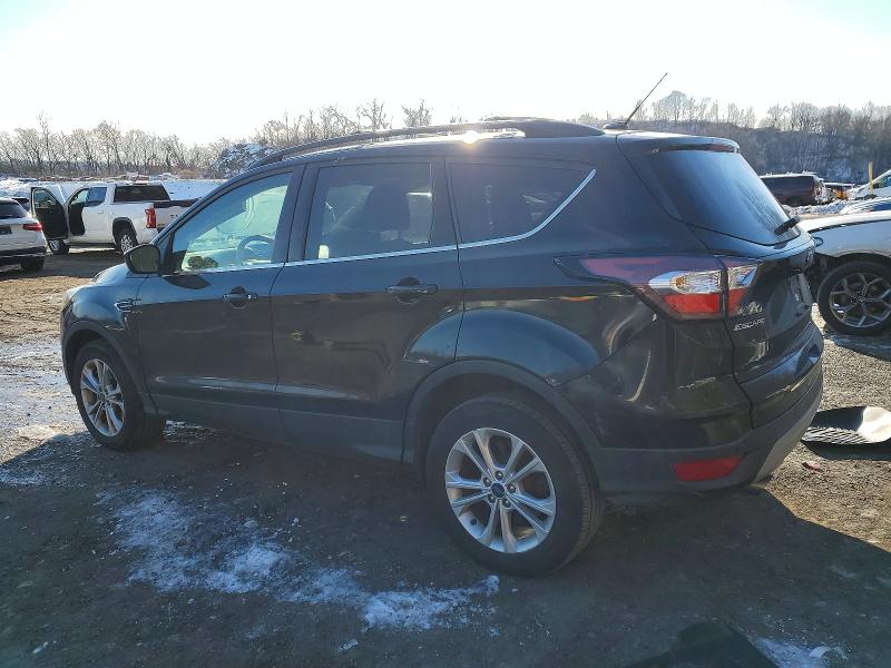 Photo 2 from auction – 2017 FORD ESCAPE SE with VIN 1FMCU9G91HUA17688