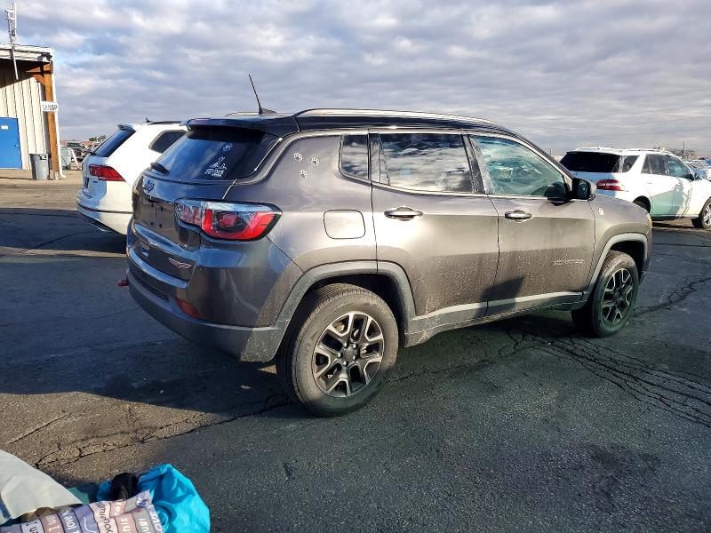 Photo 3 from auction – 2020 JEEP COMPASS with VIN 3C4NJDDB3LT196304