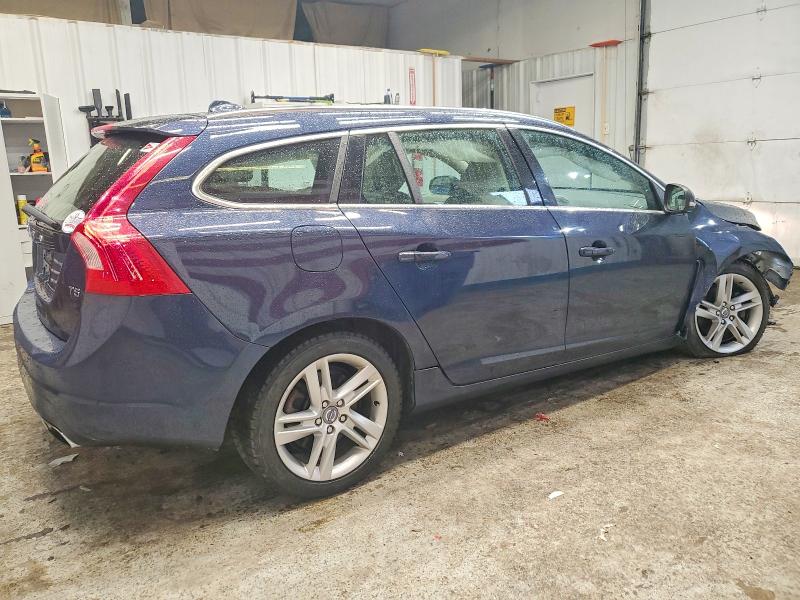 Photo 3 from auction – 2015 VOLVO V60 PREMIE with VIN YV126MEC8F1205256