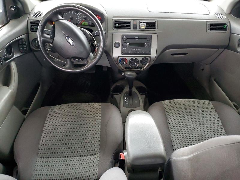 Photo 8 from auction – 2005 FORD FOCUS ZX4 with VIN 1FAFP34N95W166718
