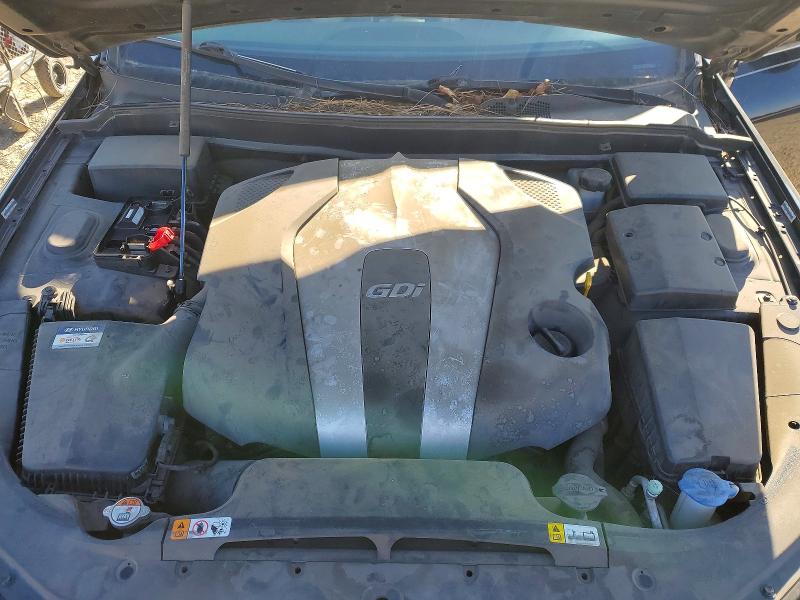 Photo 11 from auction – 2014 HYUNDAI GENESIS 3. with VIN KMHGC4DD0EU265135