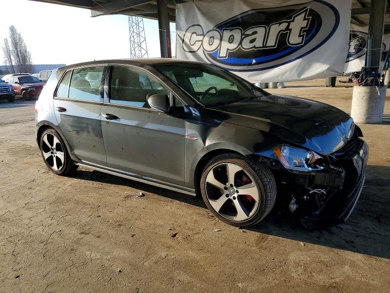 Photo 4 from auction – 2017 VOLKSWAGEN GTI with VIN 3VW4T7AU0HM072289