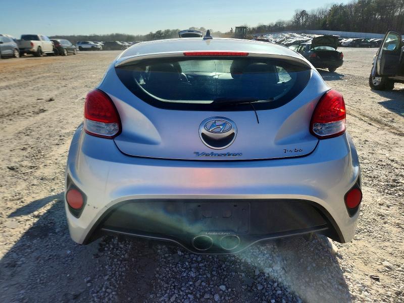 Photo 6 from auction – 2013 HYUNDAI VELOSTER with VIN KMHTC6AE7DU132345
