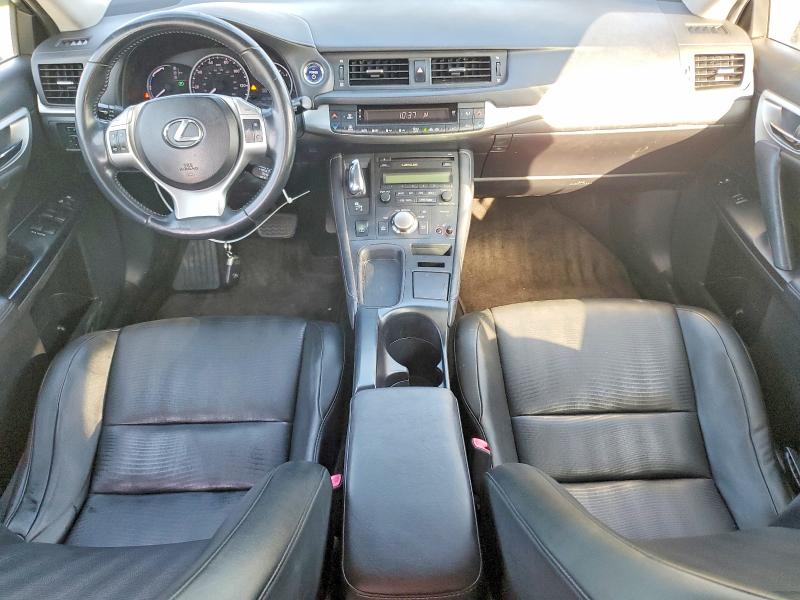 Photo 8 from auction – 2011 LEXUS CT with VIN JTHKD5BH8B2008835