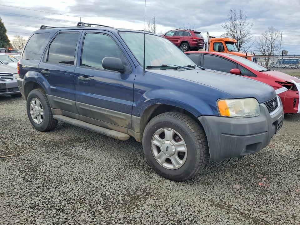 Photo 4 from auction – 2003 FORD ESCAPE XLT with VIN 1FMYU03183KB90081