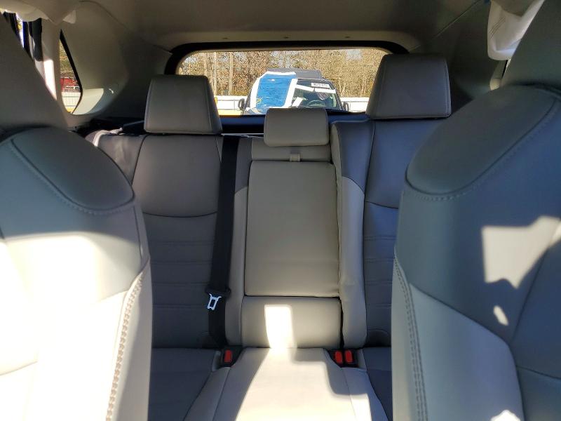 Photo 10 from auction – 2022 TOYOTA RAV4 with VIN 2T3C1RFV6NC187086