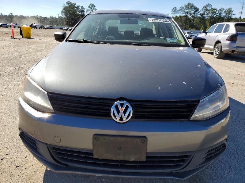 Photo 5 from auction – 2014 VOLKSWAGEN JETTA with VIN 3VW2K7AJ1EM293167