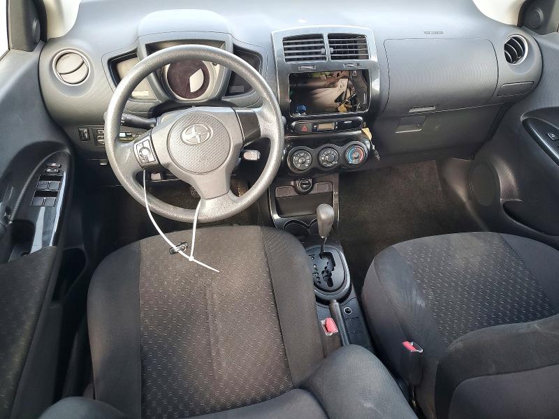 Photo 8 from auction – 2009 TOYOTA SCION XD with VIN JTKKU104X9J050281