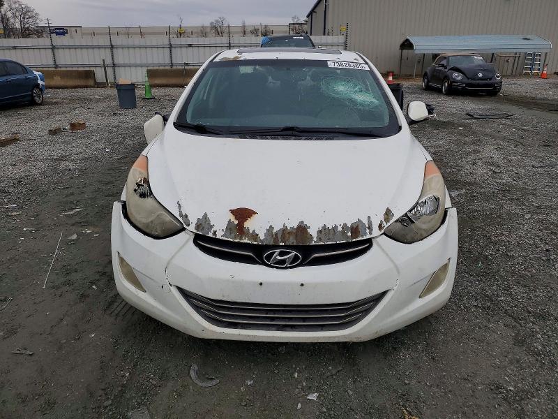 Photo 5 from auction – 2012 HYUNDAI ELANTRA GL with VIN 5NPDH4AE5CH107404