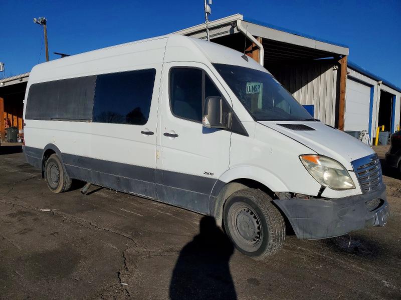 Photo 4 from auction – 2007 FREIGHTLINER SPRINTER 2 with VIN WDYPE845675220085