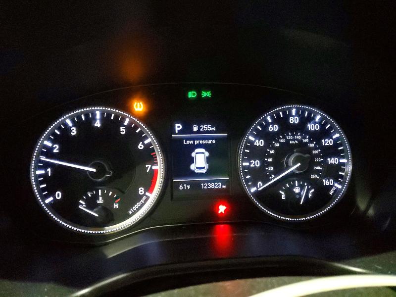 Photo 9 from auction – 2019 HYUNDAI SANTA FE S with VIN 5NMS23AD0KH089979