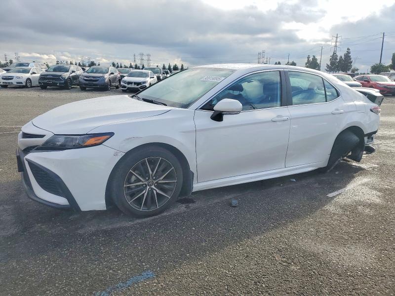 Photo 1 from auction – 2023 TOYOTA CAMRY SE N with VIN 4T1G11AK2PU810004