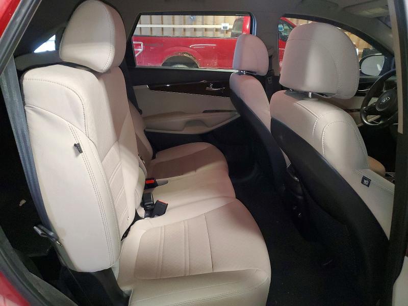 Photo 10 from auction – 2017 KIA SORENTO with VIN 5XYPGDA33HG259758